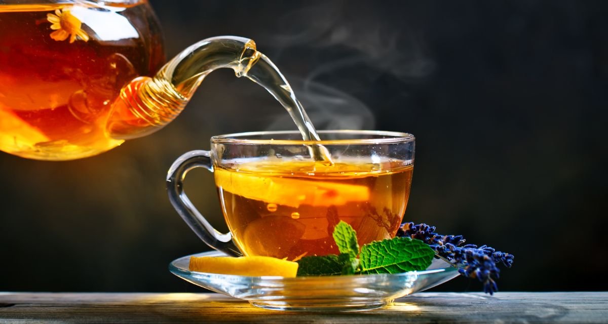 Os melhores chás para dormir melhor